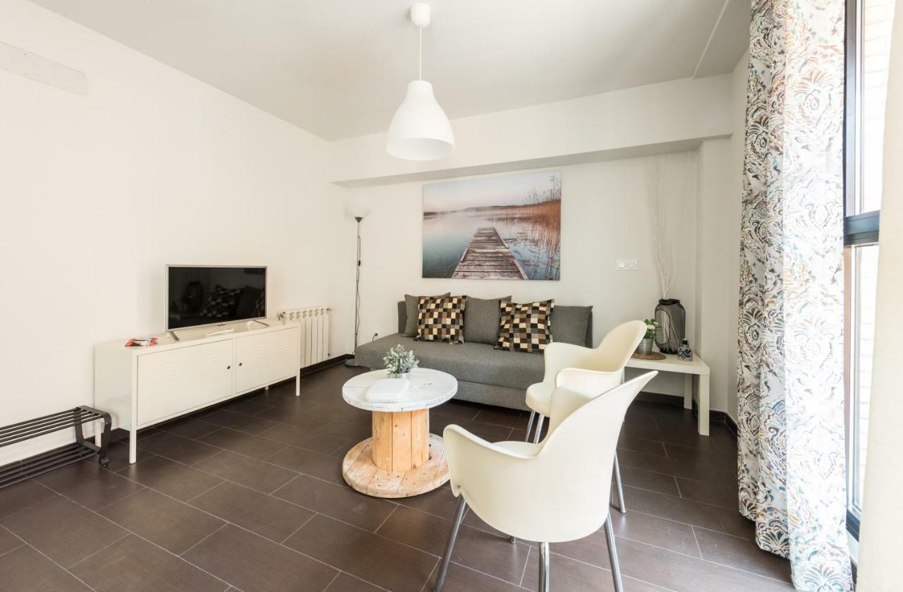 2 Habitaciones Apartamento Temporada En Lucero Madrid Exteriér fotografie